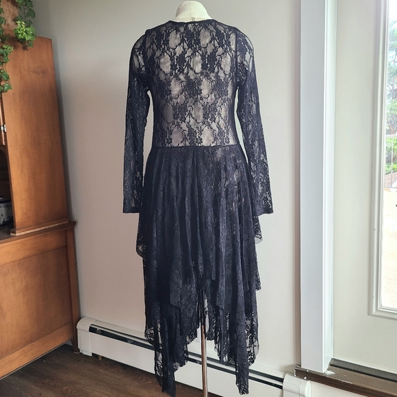 Easel Black Sheer Floral Lace Dress - Picture 6 of 10